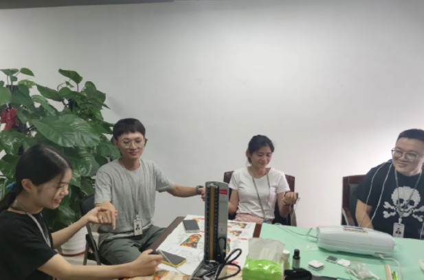 60da8eb8e294a.png 5.png